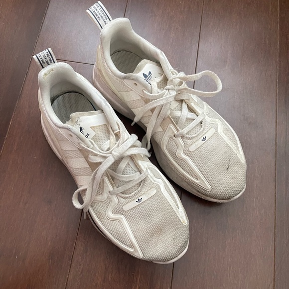 Adidas - Picture 3 of 4